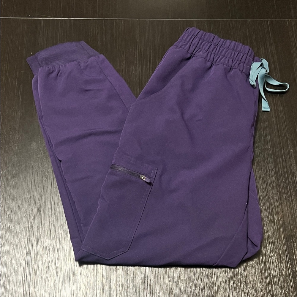 Figs Uman Relaxed Jogger Scrub Pants in Purple Jam